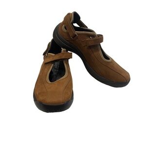 Mephisto Womens Size 7.5 Runoff Mary Jane Sneaker Brown Suede Shoes NEW